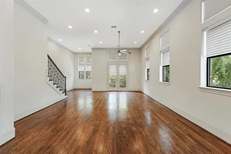 411 W 17th Street D Houston TX 77008