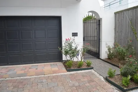 411 W 17th Street D Houston TX 77008