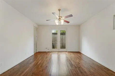 411 W 17th Street D Houston TX 77008