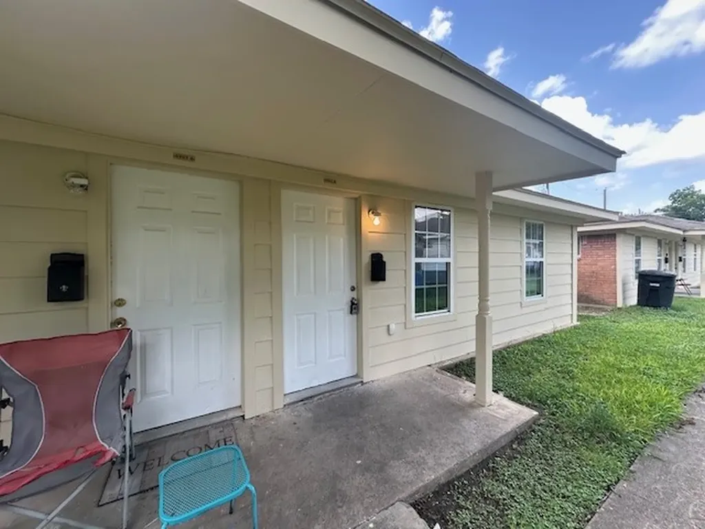 4905 Kashmere Street 4907a Houston TX 77026