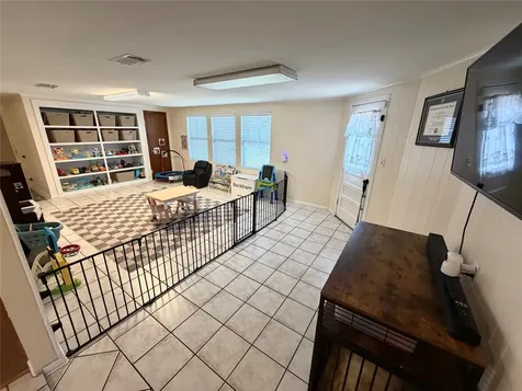 102 S Mattson Street West Columbia TX 77486