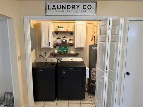 102 S Mattson Street West Columbia TX 77486