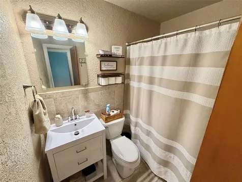 102 S Mattson Street West Columbia TX 77486