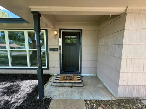102 S Mattson Street West Columbia TX 77486