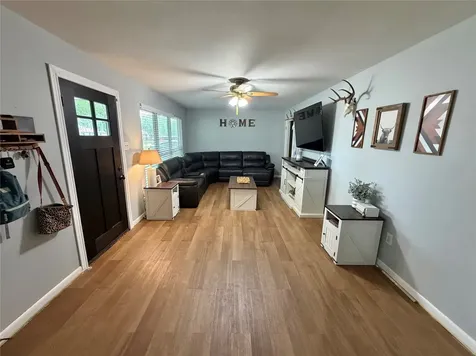 102 S Mattson Street West Columbia TX 77486