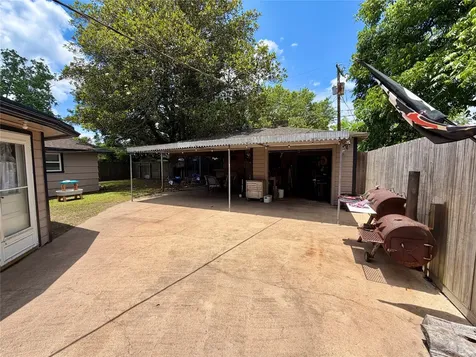 102 S Mattson Street West Columbia TX 77486