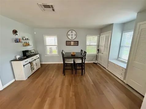 102 S Mattson Street West Columbia TX 77486