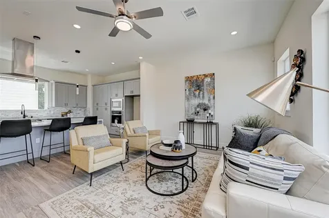 2905 Nagle Street Houston TX 77004