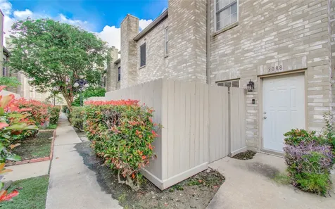 3088 Holly Hall Street 3088 Houston TX 77054