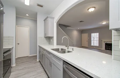 3088 Holly Hall Street 3088 Houston TX 77054