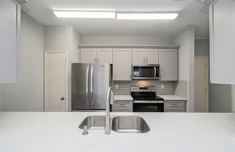 3088 Holly Hall Street 3088 Houston TX 77054