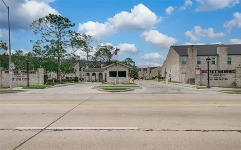 3088 Holly Hall Street 3088 Houston TX 77054