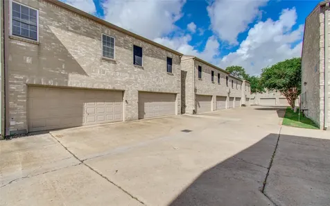 3088 Holly Hall Street 3088 Houston TX 77054