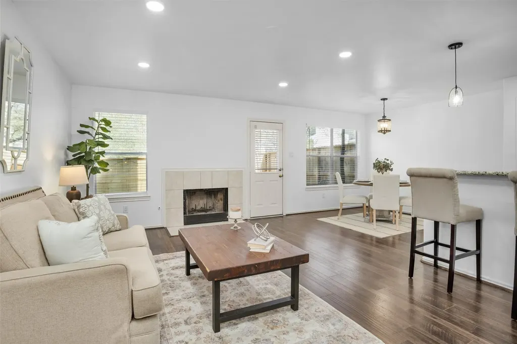 35 Marble Rock Place The Woodlands TX 77382