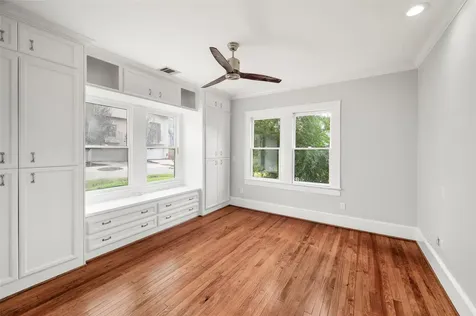 334 E 24th Street Houston TX 77008