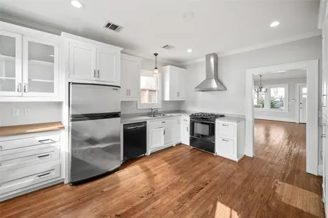 334 E 24th Street Houston TX 77008