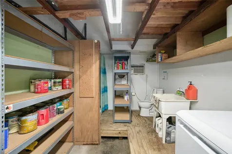 334 E 24th Street Houston TX 77008