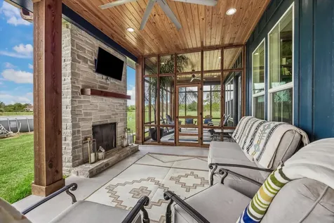 2610 County Road 163 Alvin TX 77511