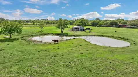 2610 County Road 163 Alvin TX 77511