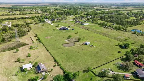 2610 County Road 163 Alvin TX 77511