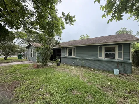 222 E John Alber Road Houston TX 77037