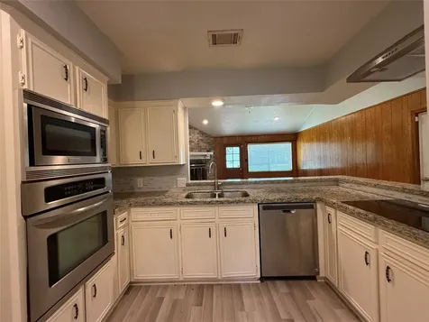422 Gamewood Drive Spring TX 77386
