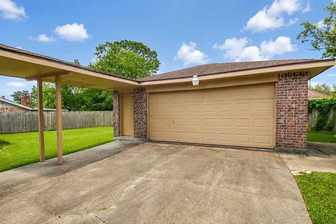 16730 Townes Road Friendswood TX 77546