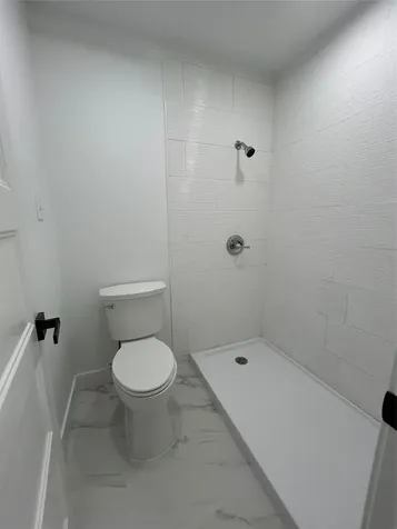 8523 Riverside Walk Lane Houston TX 77064