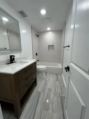 8523 Riverside Walk Lane Houston TX 77064