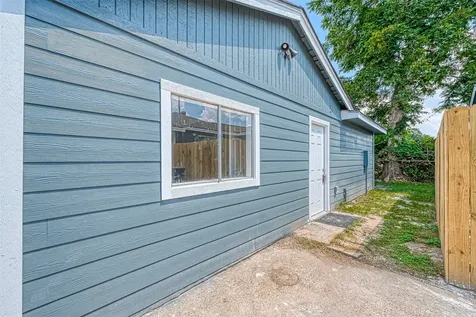 6715 Victoria Street Houston TX 77020