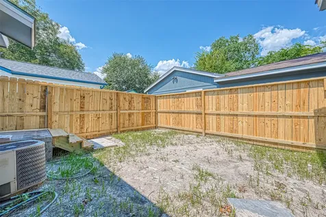 6715 Victoria Street Houston TX 77020