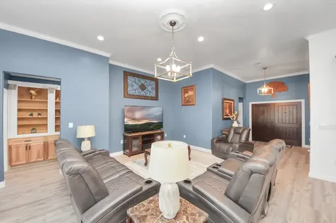 213 Newman Court Conroe TX 77303