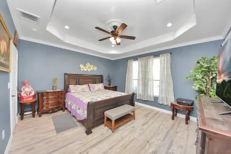 213 Newman Court Conroe TX 77303