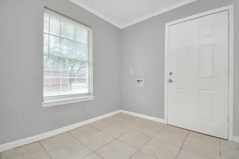 8622 Elbert Street B Houston TX 77028