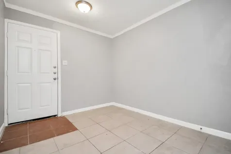 8622 Elbert Street B Houston TX 77028