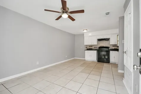 8622 Elbert Street B Houston TX 77028