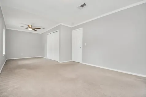 8622 Elbert Street B Houston TX 77028