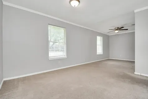 8622 Elbert Street B Houston TX 77028