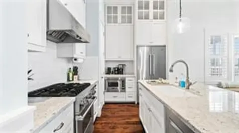 2614 E Seaside Drive Galveston TX 77550