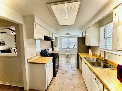 3658 Reaves Road Cleveland TX 77328
