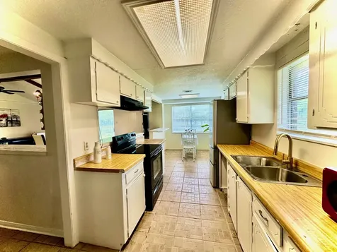 3658 Reaves Road Cleveland TX 77328