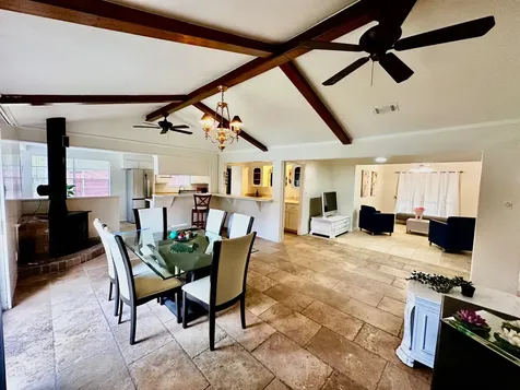 3658 Reaves Road Cleveland TX 77328