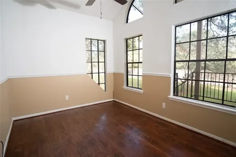 16800 Sugar Pine Drive F44 Houston TX 77090