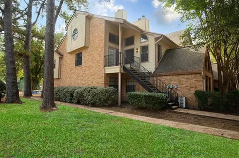 16800 Sugar Pine Drive F44 Houston TX 77090
