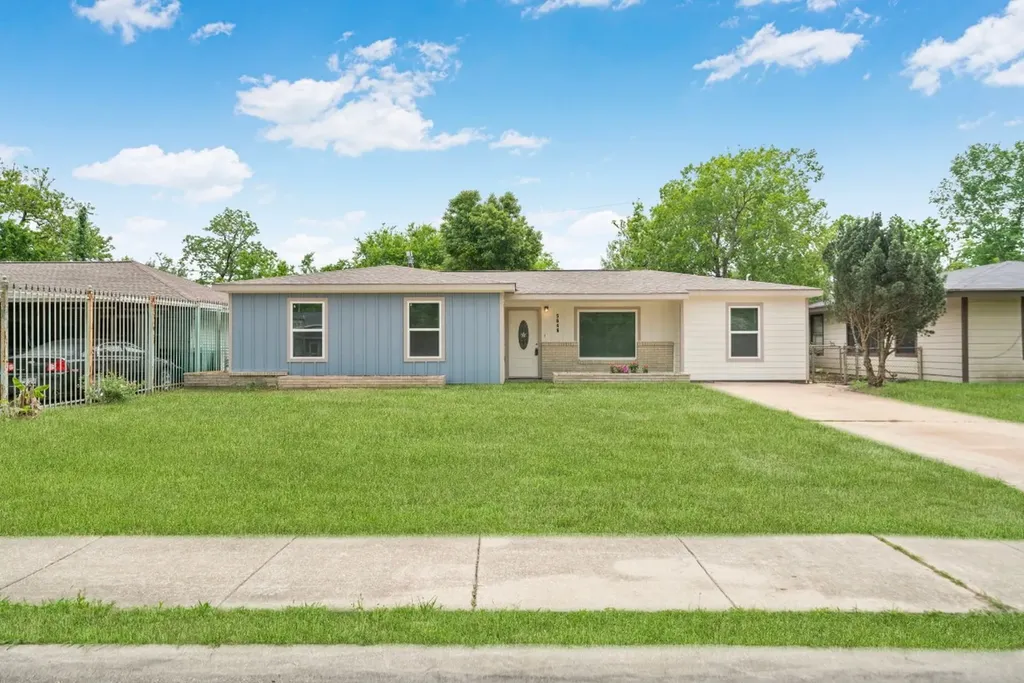 5646 Flamingo Drive Houston TX 77033