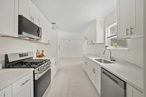 5646 Flamingo Drive Houston TX 77033