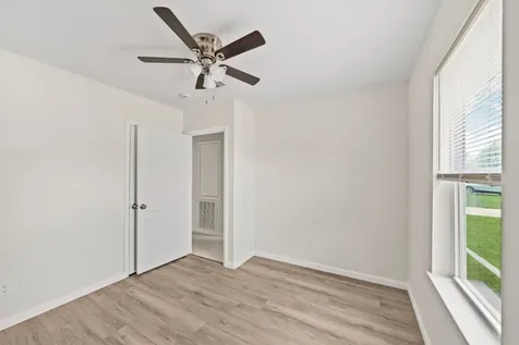 5646 Flamingo Drive Houston TX 77033
