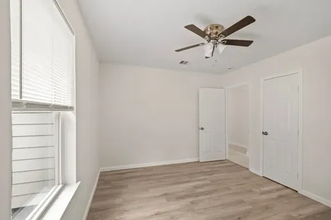 5646 Flamingo Drive Houston TX 77033