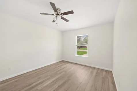 5646 Flamingo Drive Houston TX 77033