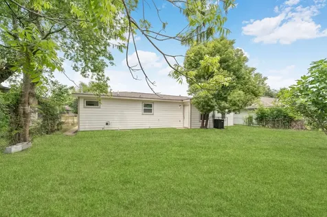 5646 Flamingo Drive Houston TX 77033